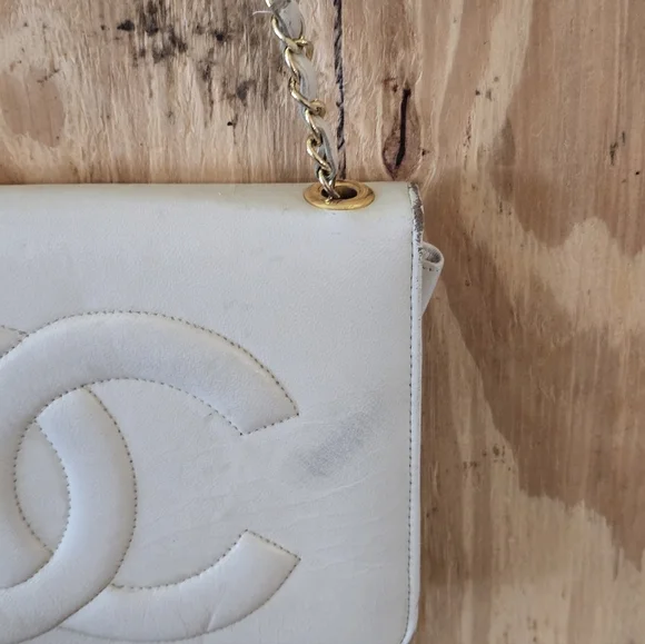 Chanel Leather Crossbody Bag Women 7x10 White Gold - Picture 7 of 15